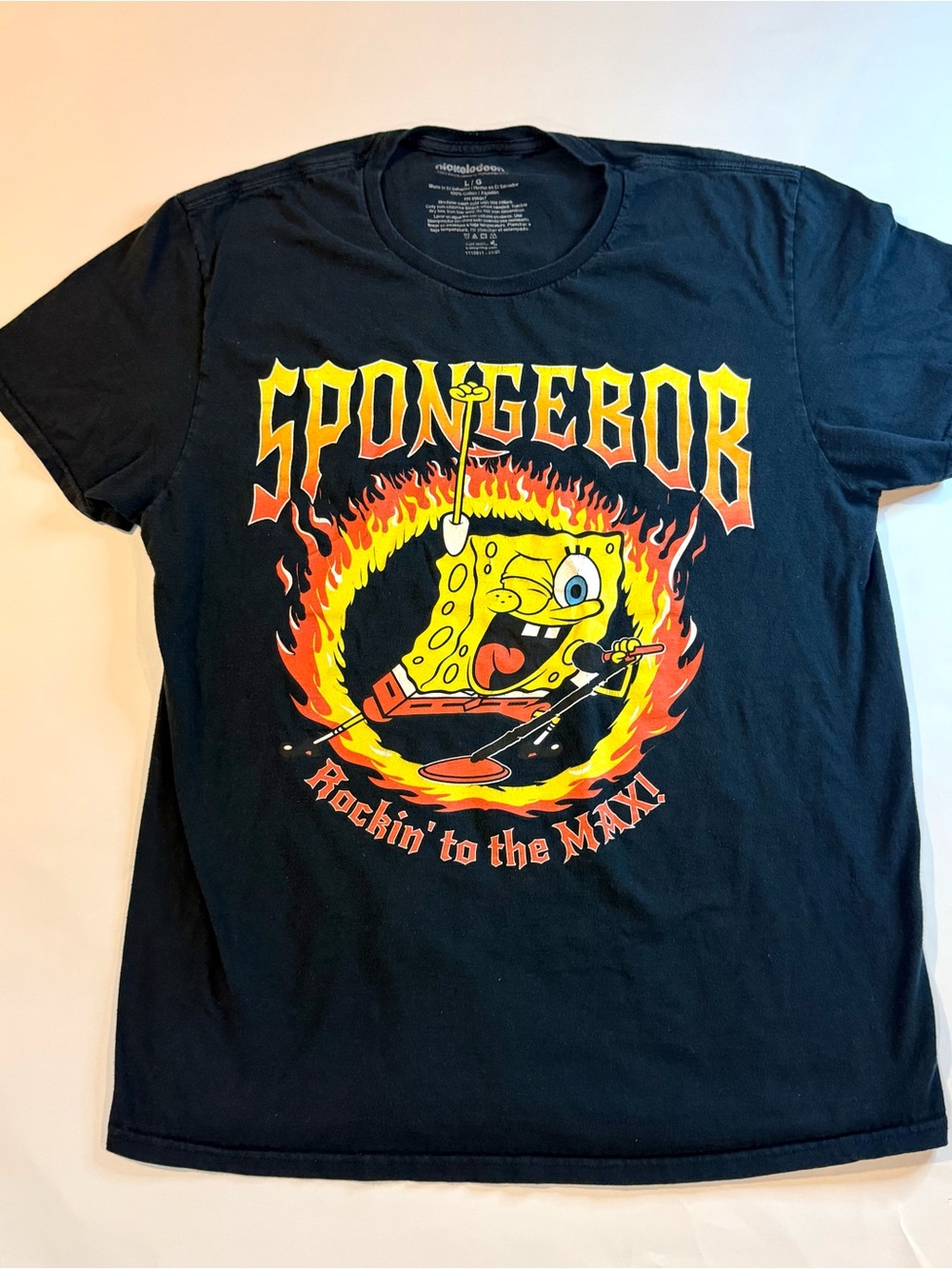 Nickelodeon SpongeBob Rockin To The MAX Black Graphic T Shirt Large Cartoon